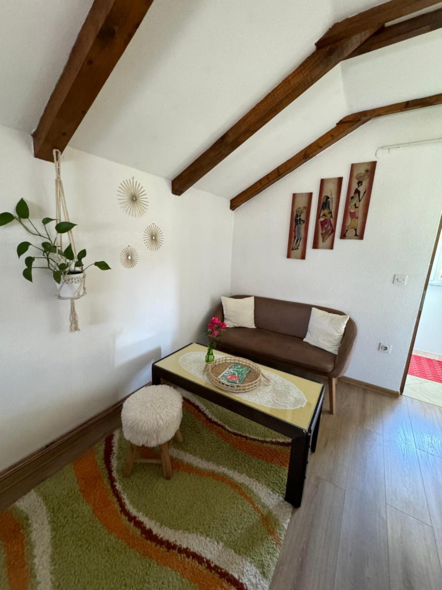 Apartments Aida Bihać Екстериор снимка