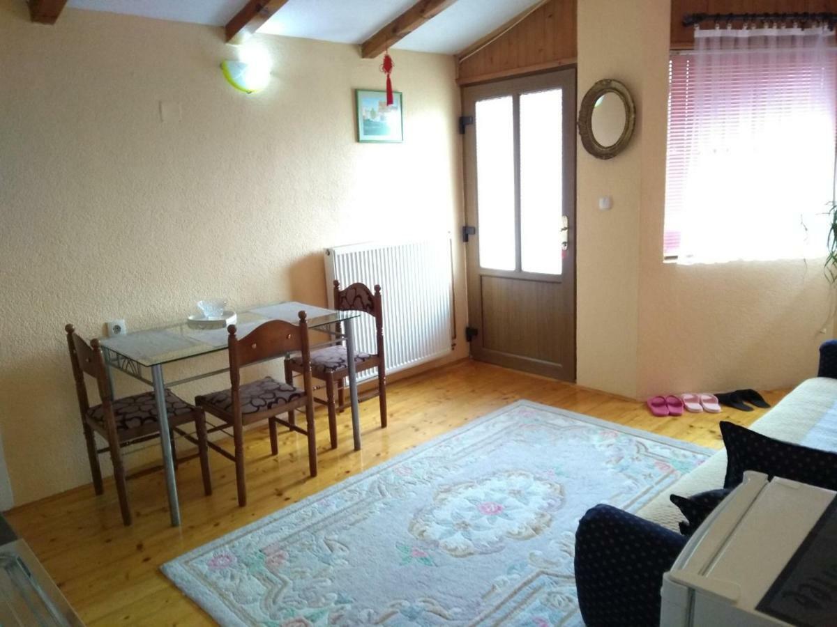 Apartments Aida Bihać Екстериор снимка