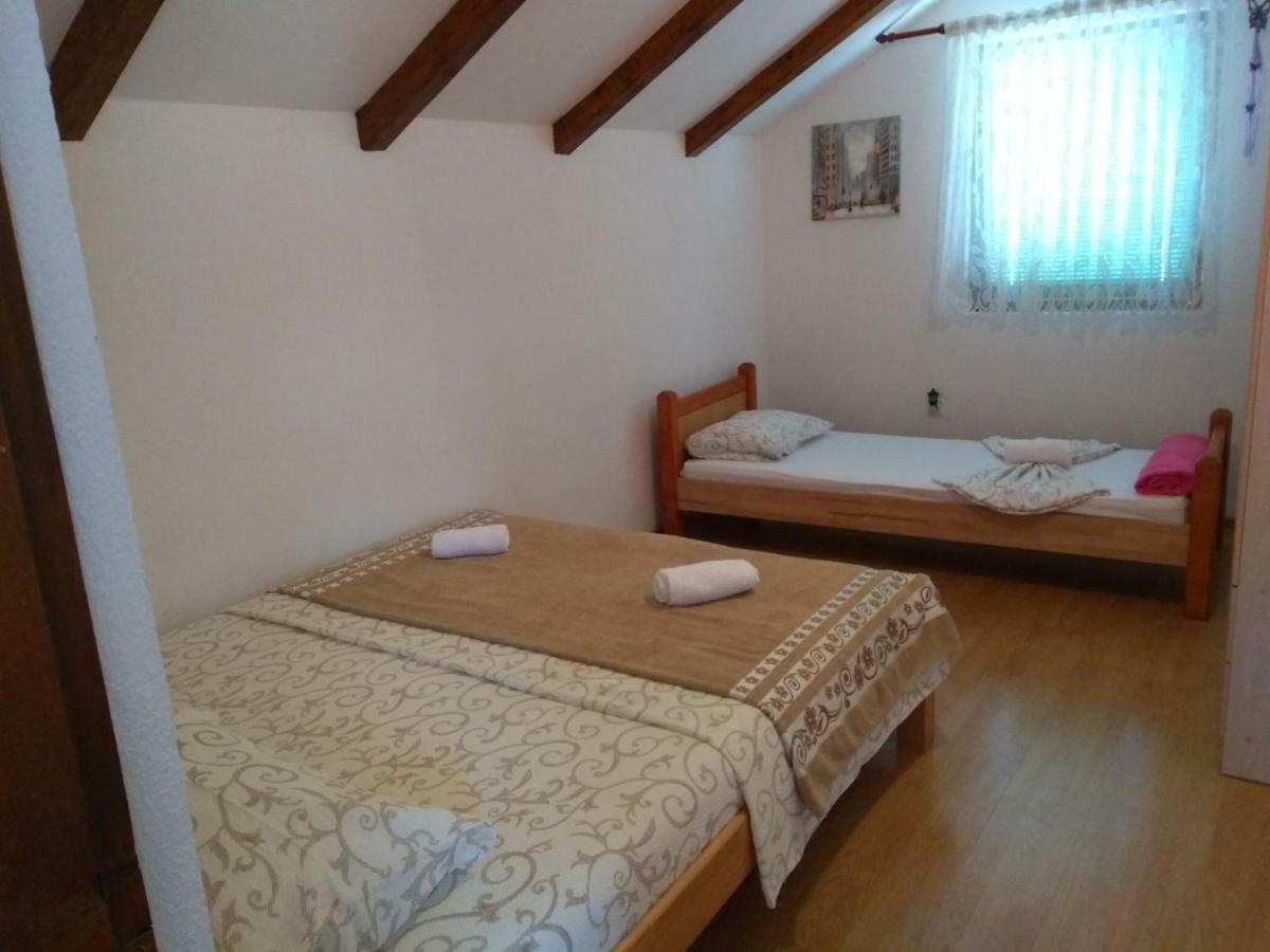 Apartments Aida Bihać Екстериор снимка